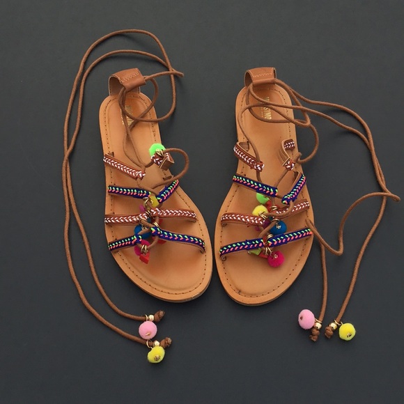 Mossimo Supply Co. Shoes - 🇺🇸Mossimo Supply Co. Tie Around Sandals